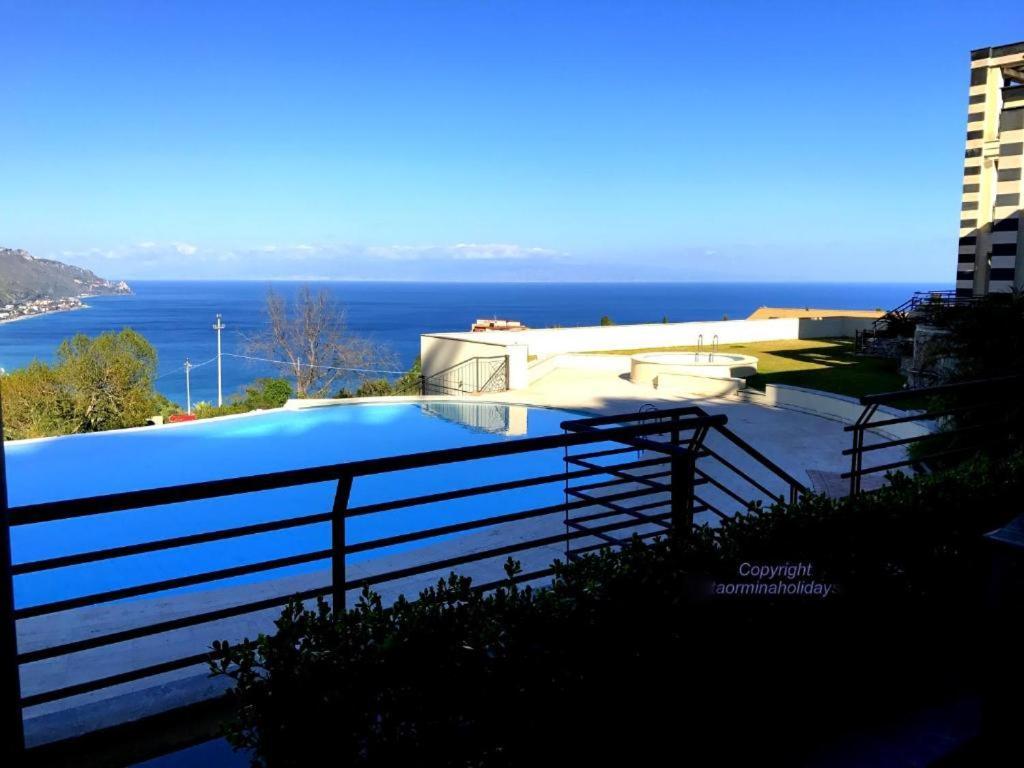 Taormina Lux & Elite Apartments - Taormina Holidays Exterior foto