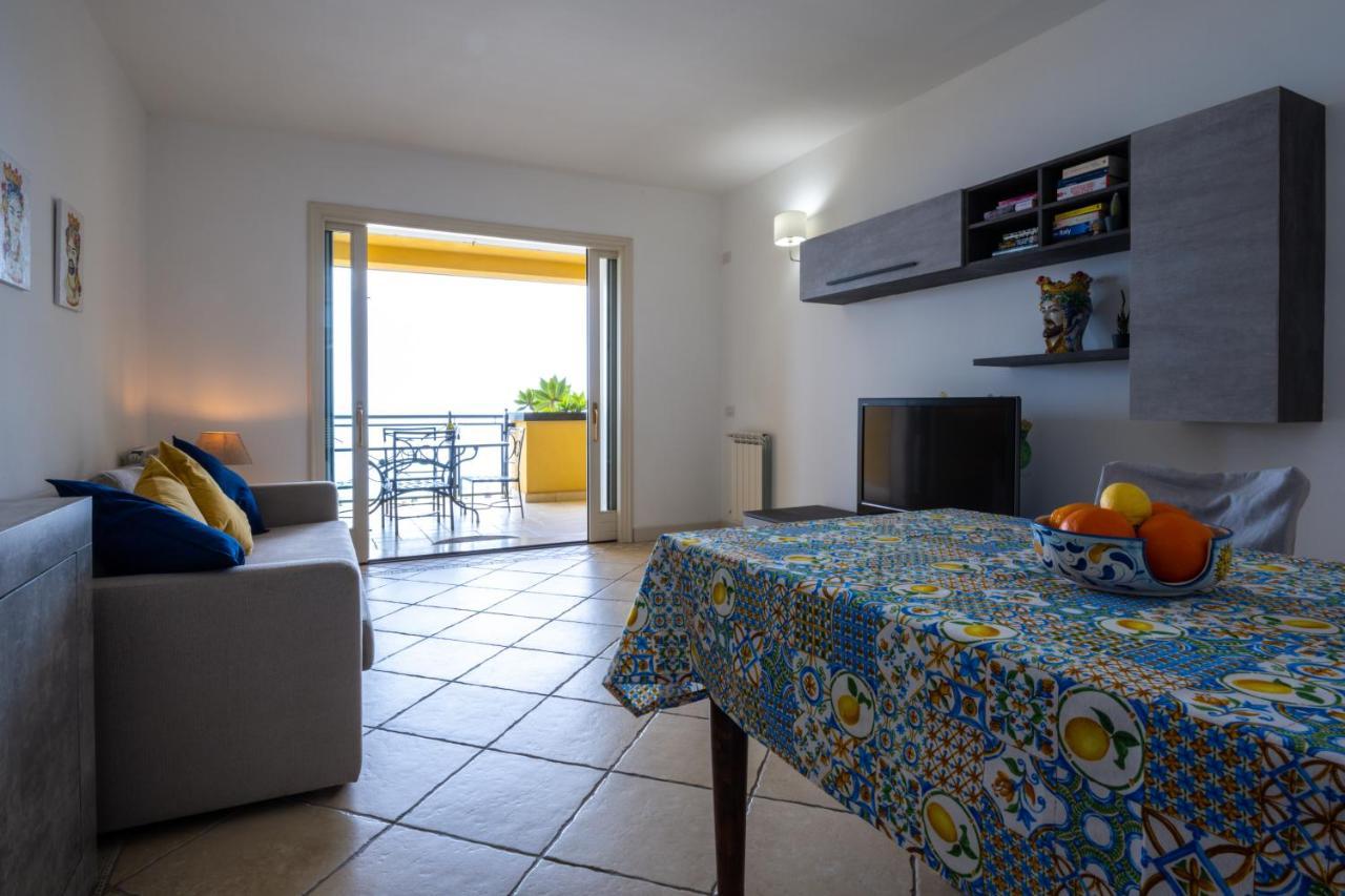 Taormina Lux & Elite Apartments - Taormina Holidays Exterior foto