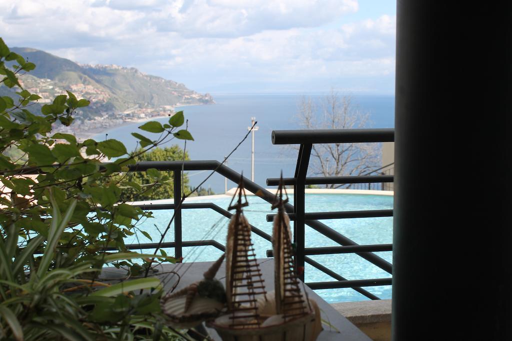 Taormina Lux & Elite Apartments - Taormina Holidays Quarto foto